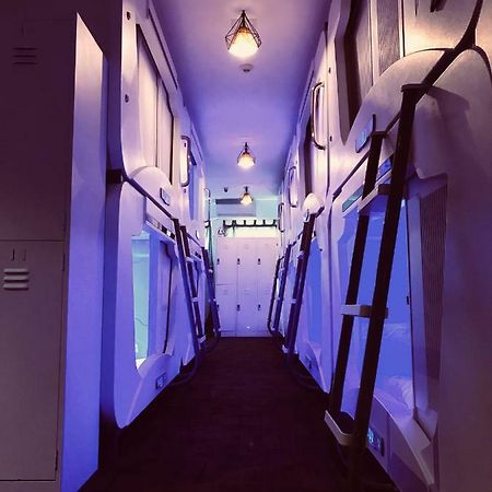 Atlantis Pods @ Chinatown Hotel Singapore Bagian luar foto