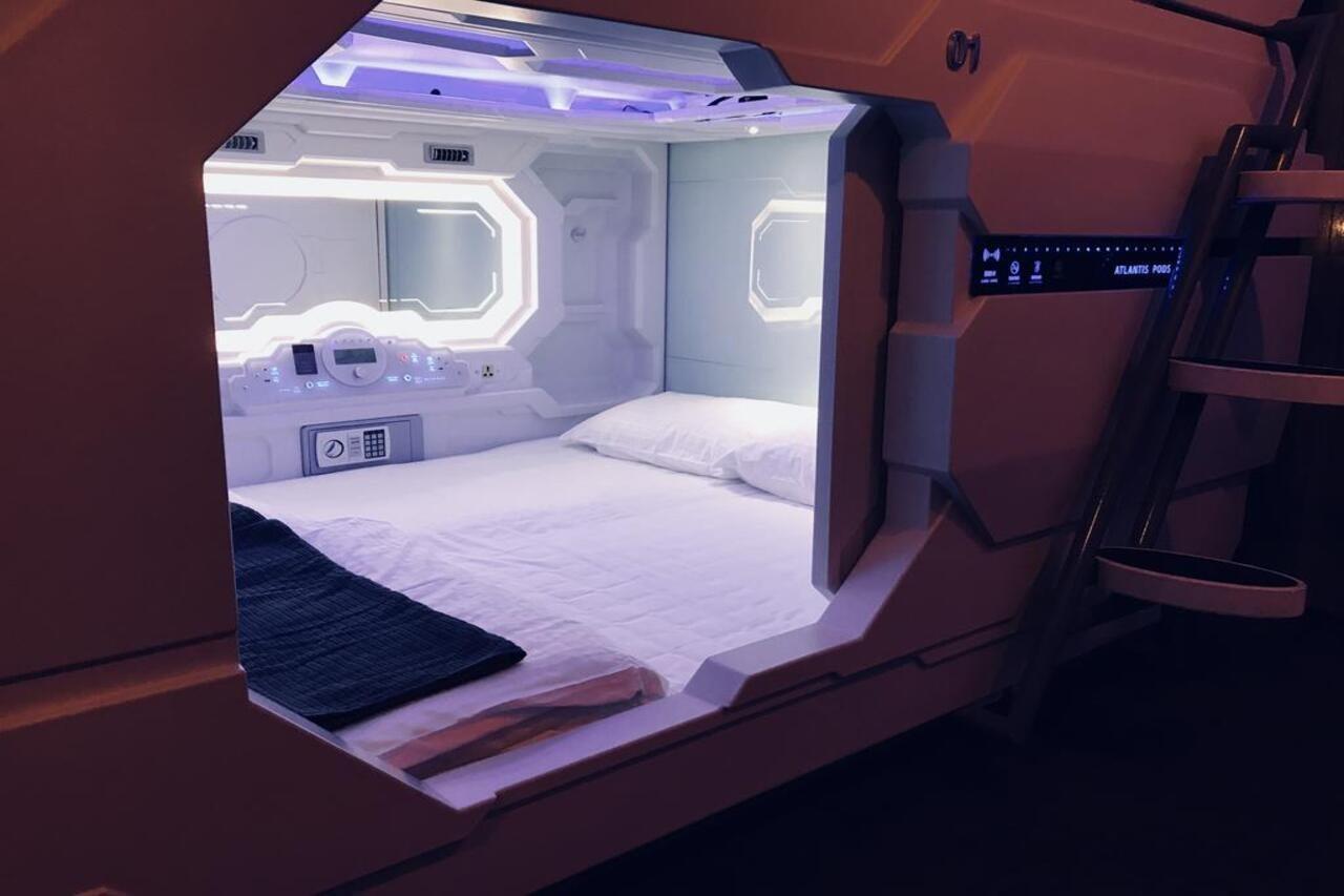 Atlantis Pods @ Chinatown Hotel Singapore Bagian luar foto